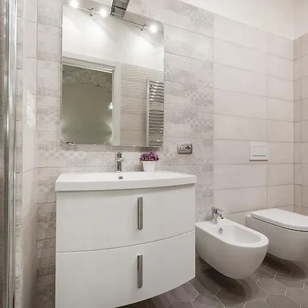 White Flat Rione Monti Rom