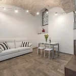 White Flat Rione Monti *